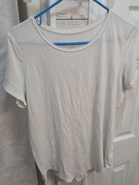 Lululemon Plain White Short Sleeve Tee